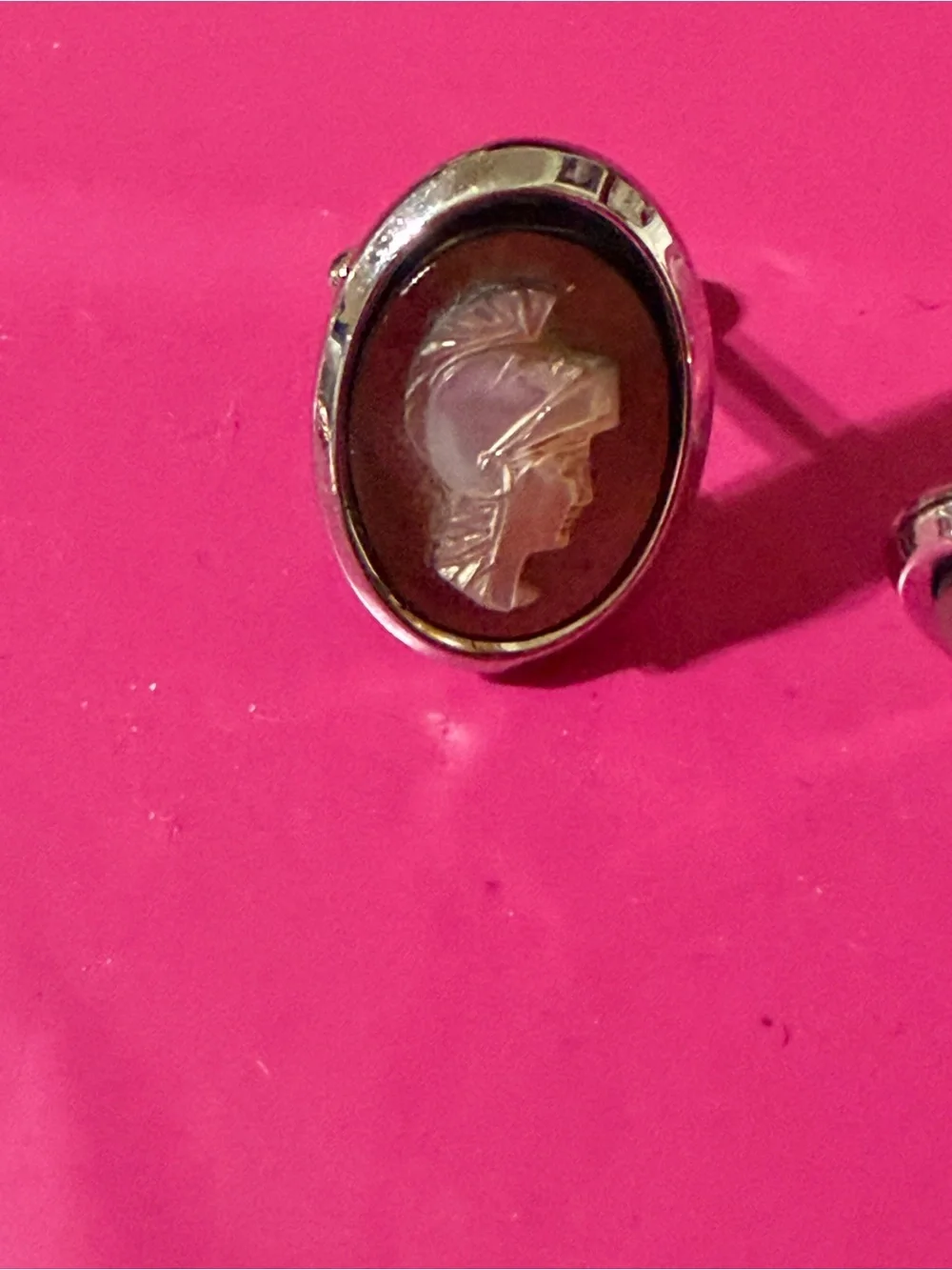 SWANK Signed  Silver-Tone Iridescent Cameo Cuff Links Vintage 70s
